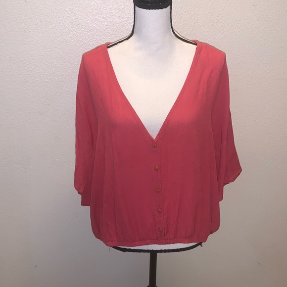 Forever 21 plus pink v-back short sleeve button down blouse - Picture 1 of 6